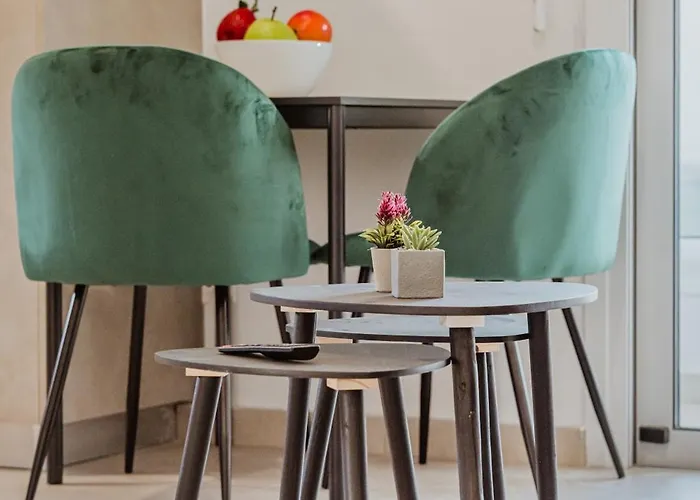 Bee & Be One Bedroom *