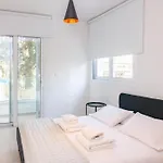 Bee & Be One Bedroom Appartamento Paphos