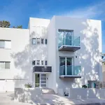 Bee & Be One Bedroom Paphos
