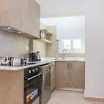 Bee & Be One Bedroom
