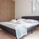 Bee & Be One Bedroom * Paphos
