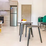 Bee & Be One Bedroom * Paphos