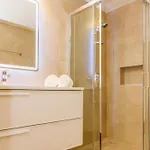 Bee & Be One Bedroom *