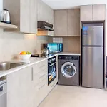 Bee & Be One Bedroom *