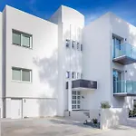Apartment Bee & Be One Bedroom Paphos