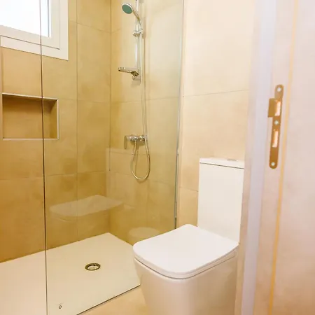 Bee & Be One Bedroom