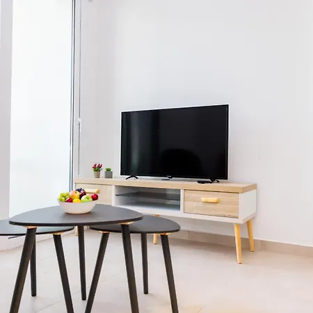 Apartment Bee & Be One Bedroom Paphos