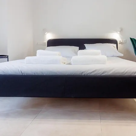 Apartment Bee & Be One Bedroom