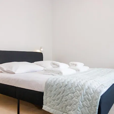 Apartment Bee & Be One Bedroom Paphos