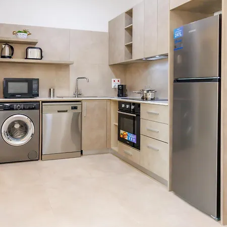 Bee & Be One Bedroom * Paphos