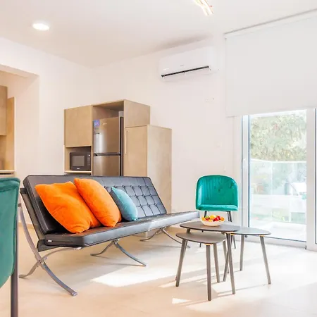 Bee & Be One Bedroom Διαμέρισμα *