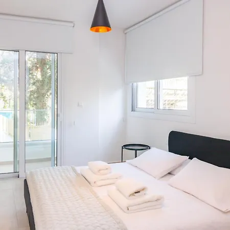 Bee & Be One Bedroom Διαμέρισμα Πάφος