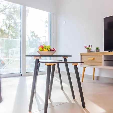 Διαμέρισμα Bee & Be One Bedroom *